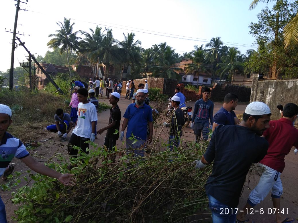 ಅಲ್ ಹಿಲಾಲ್ ಸಂಸ್ಥೆಯಿಂದ ಮಗ್ದೂಮ್ ಕಾಲನಿಯಲ್ಲಿ ಸ್ವಚ್ಛತಾ ಕಾರ್ಯಕ್ರಮ